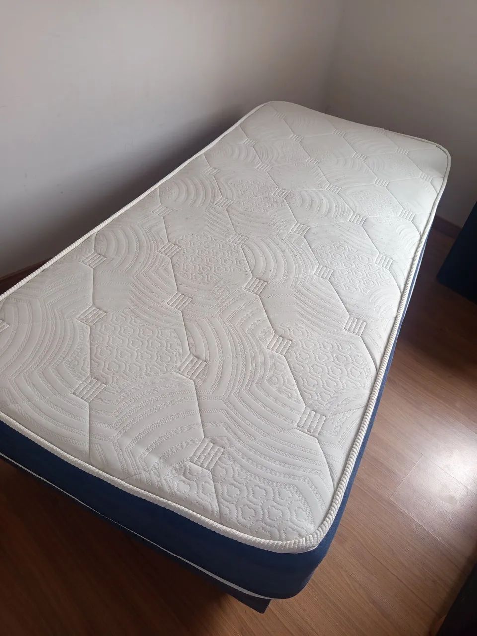 Cama de solteiro 