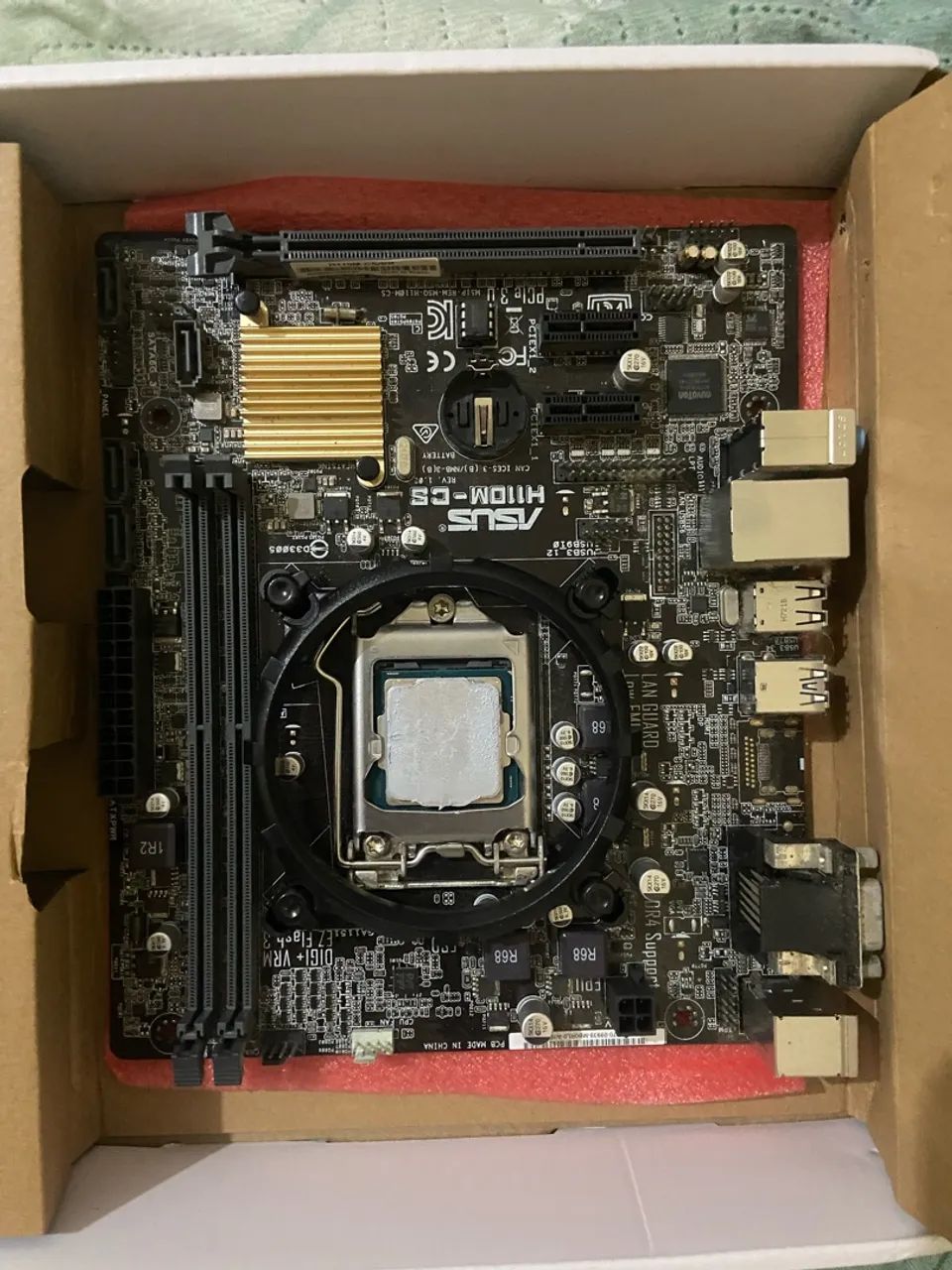 I3 7100 + H110M-CS + adaptador para ssd NVME