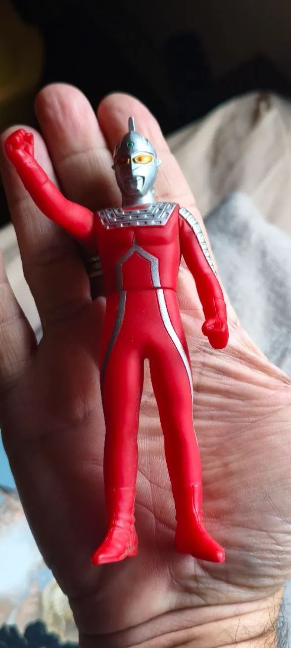 Figuras UltraSeven / UltraMan + Blu-ray disk - Foto 3