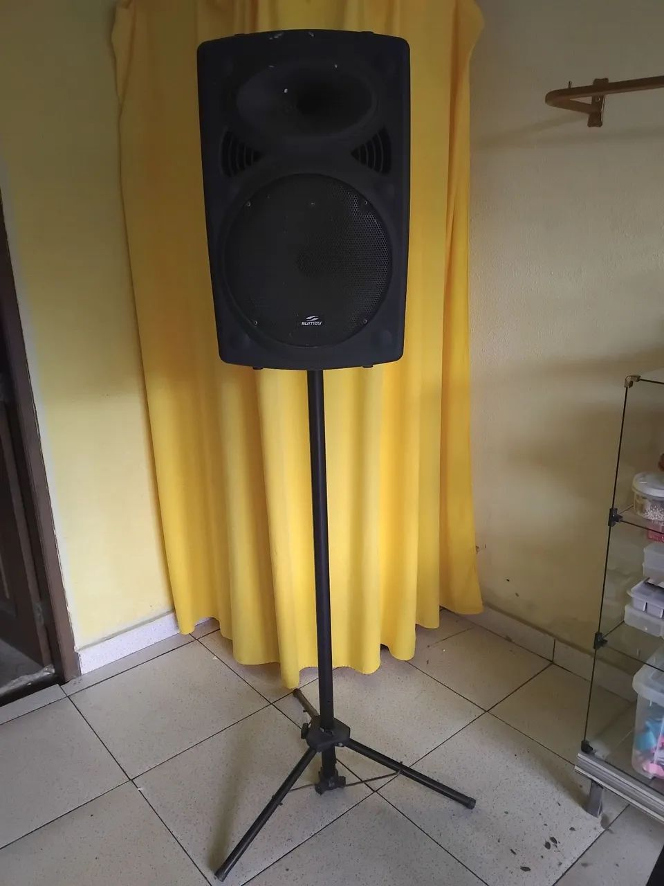 Caixa de Som Amplificada
