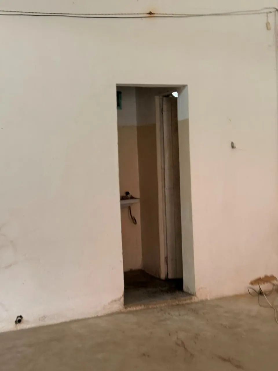 GALPÃO AMPLO COM GARAGEM E ESTACIONAMENTO - EXCELENTE LOCALIZAÇÃO! - Foto 2