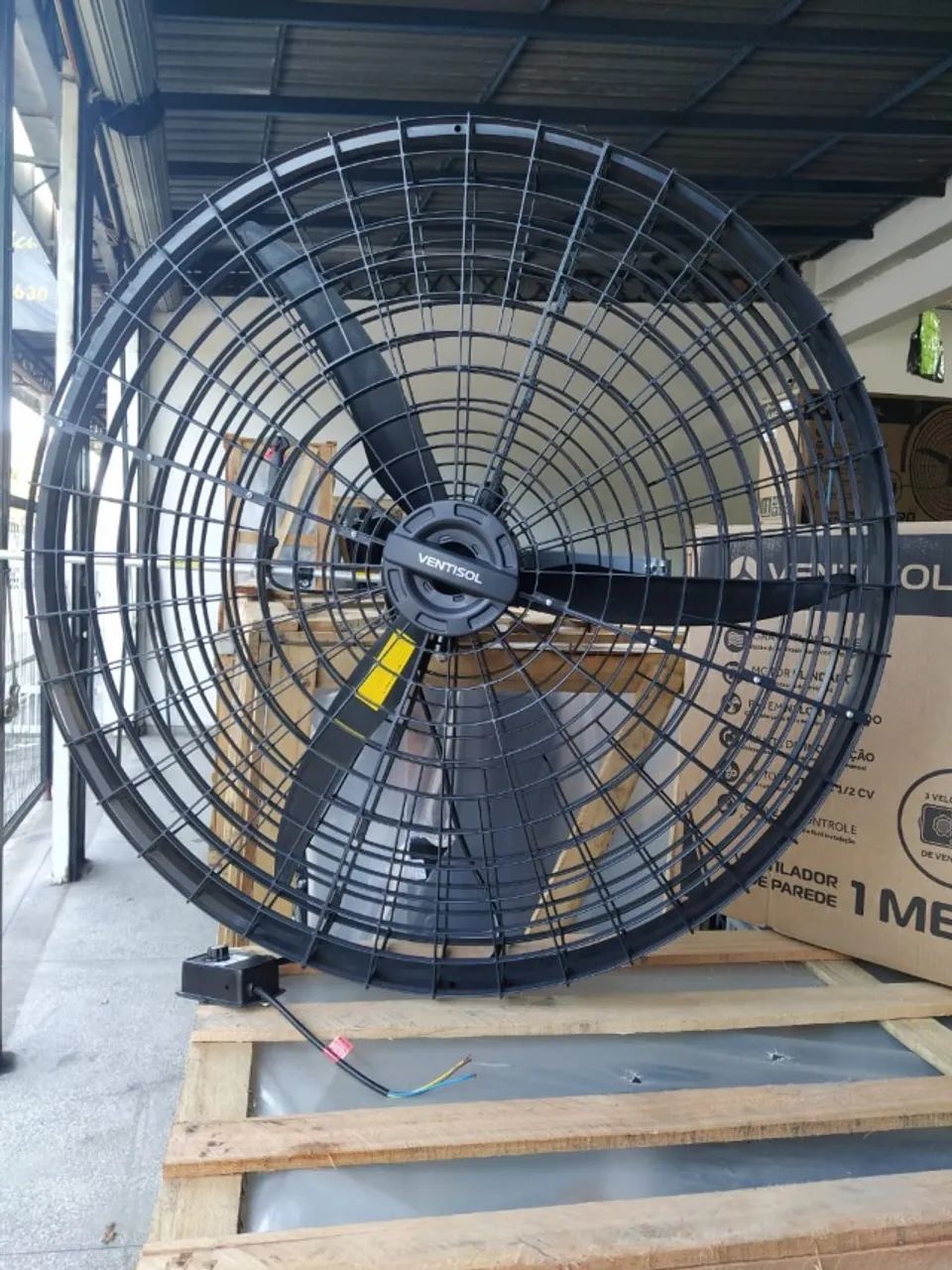 VENTILADOR DE PAREDE - 1 METRO  - Foto 4