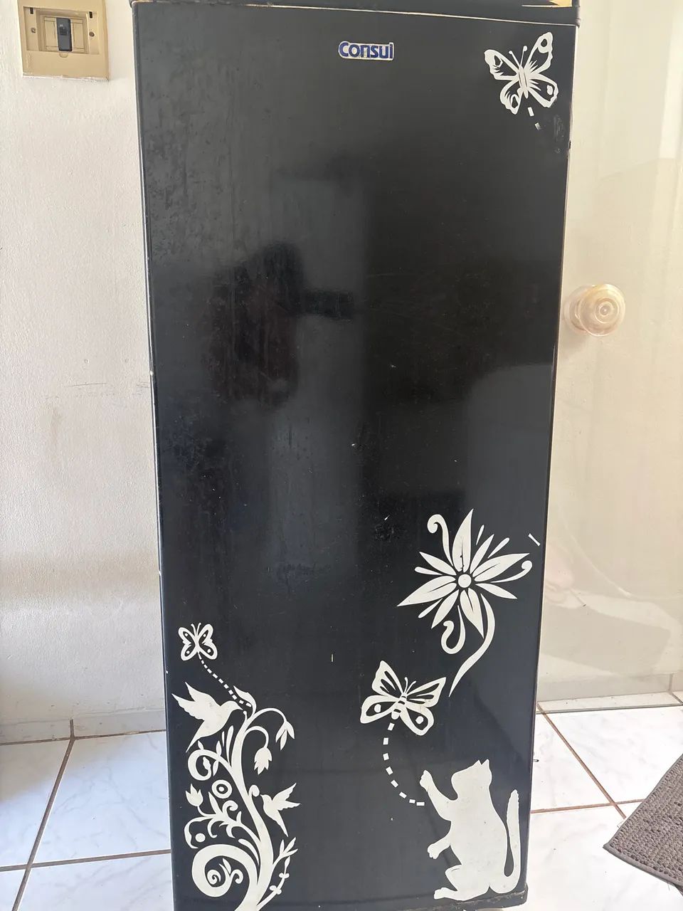 VENDO GELADEIRA ANTIGA 