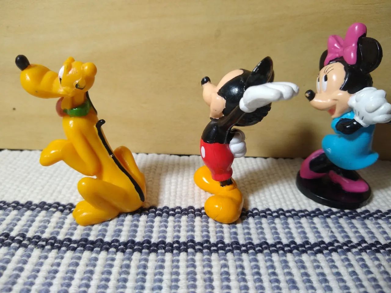 Miniaturas Mickey,Minie e Pluto da aplaude  - Foto 4