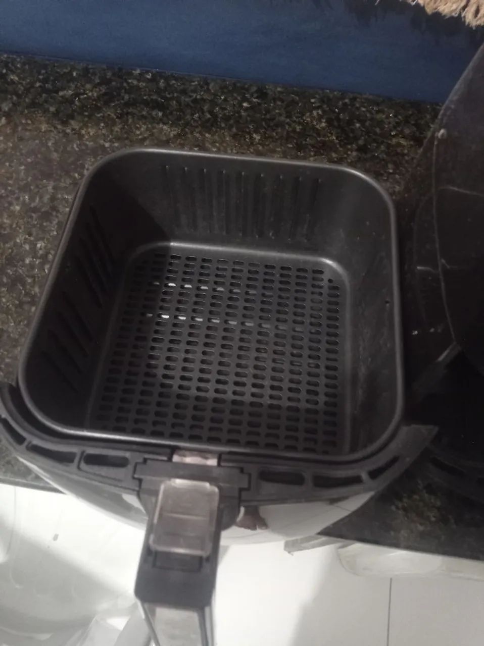 Vende-se uma Airfryer 5 litro  - Foto 2