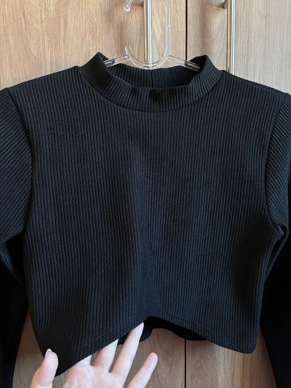 Cropped canelado preto manga longa  - Foto 3