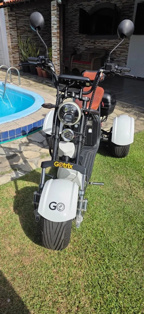 Triciclo elétrico x15