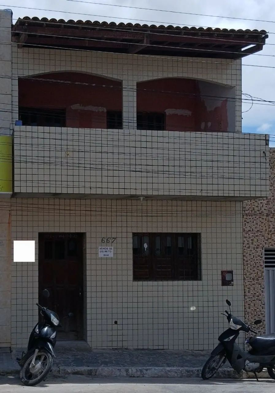 Casa de primeiro andar 