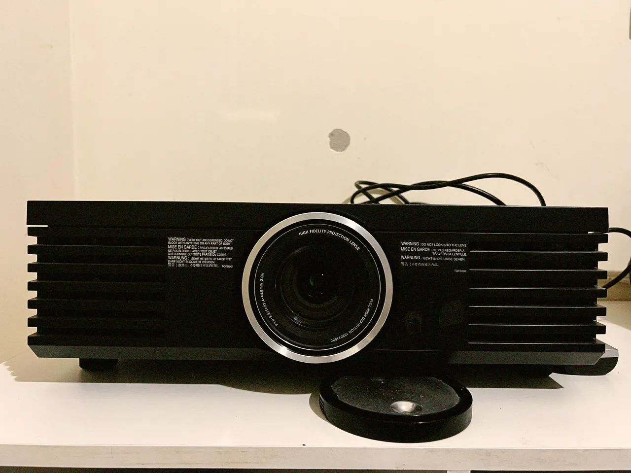 Projetor Panasonic Full HD Preto