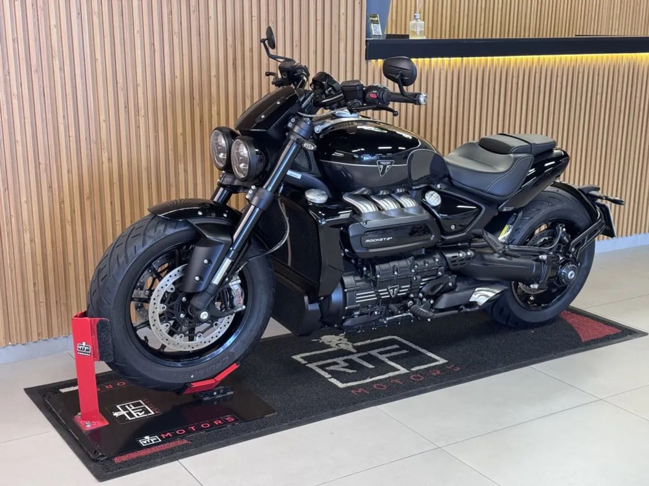 Triumph Rocket III R 2025