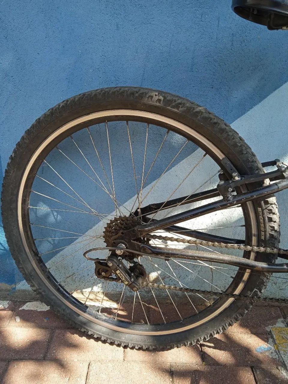 Bicicleta Shimano com marcha (Aro 26) - Foto 5