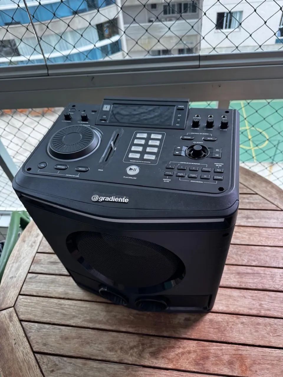 Vendo caixa de som gradiente - Foto 2