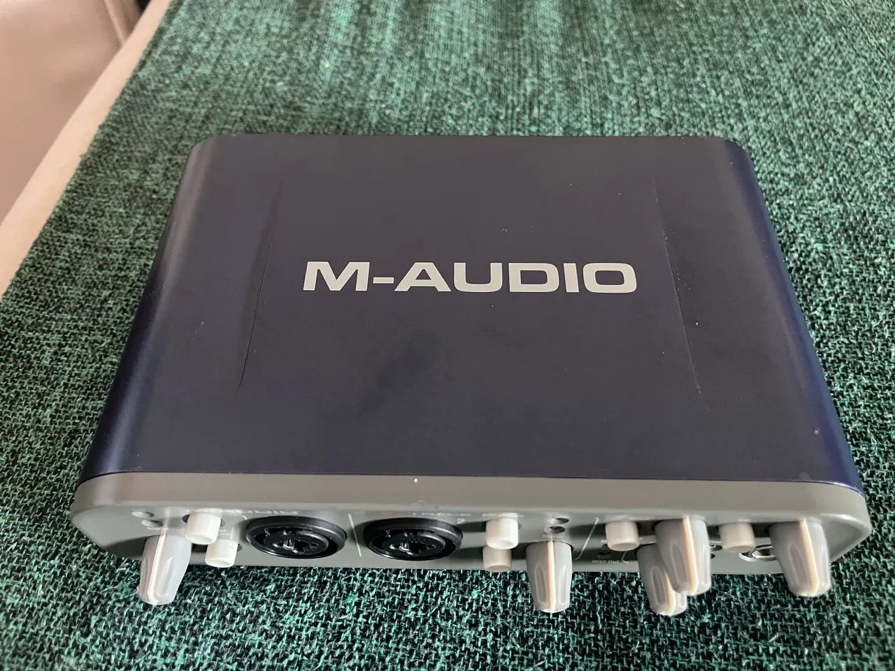 Interface de áudio M-Audio Fast Track Pro444676762564700162