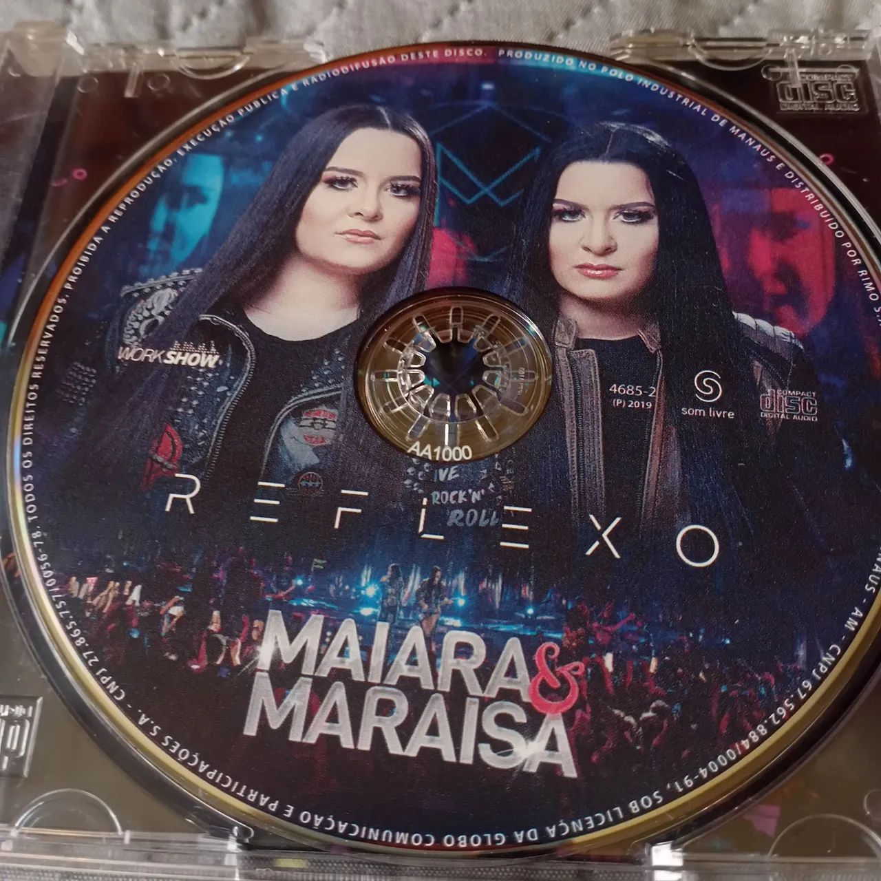 CD Maiara e Maraisa reflexo - Foto 3