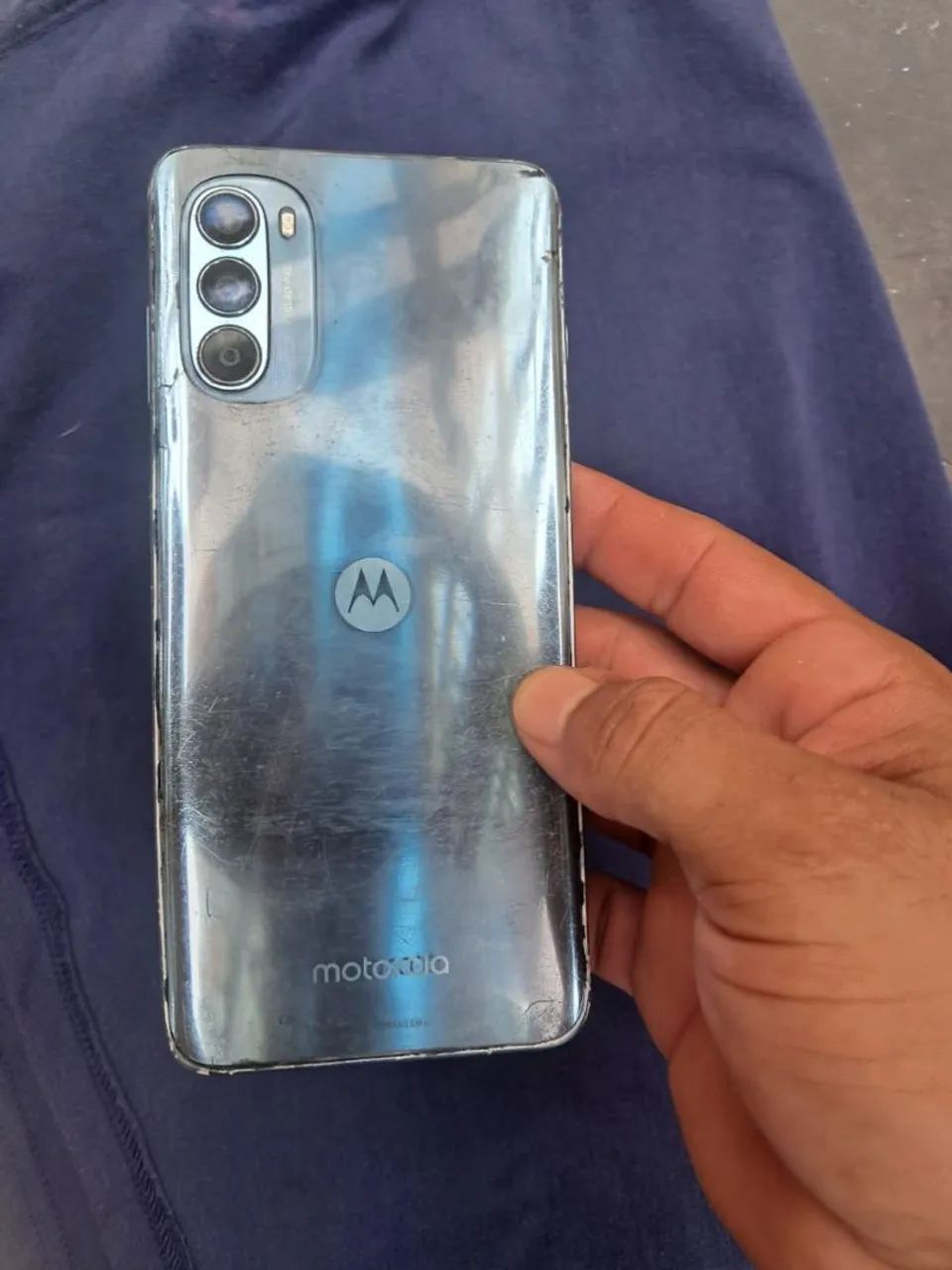 Vendo ou troco moto g 52 e XR na carcaça do 14 pro funcionando os 2  - Foto 2