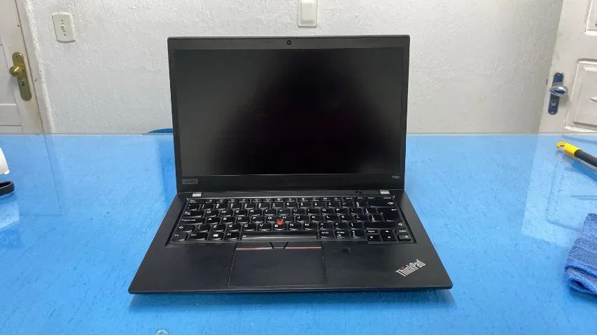 Notebook T490 - i7 8ª - 16GB ddr4 - 256 ssd - Win11+Office - Tela