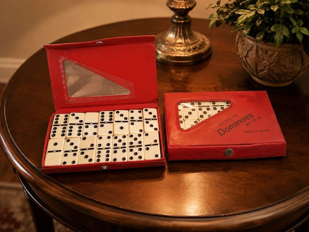 JOGO DE DOMINO DE OSSO EM EXCELENTE ESTADO DE CONSERVAÇÃO 