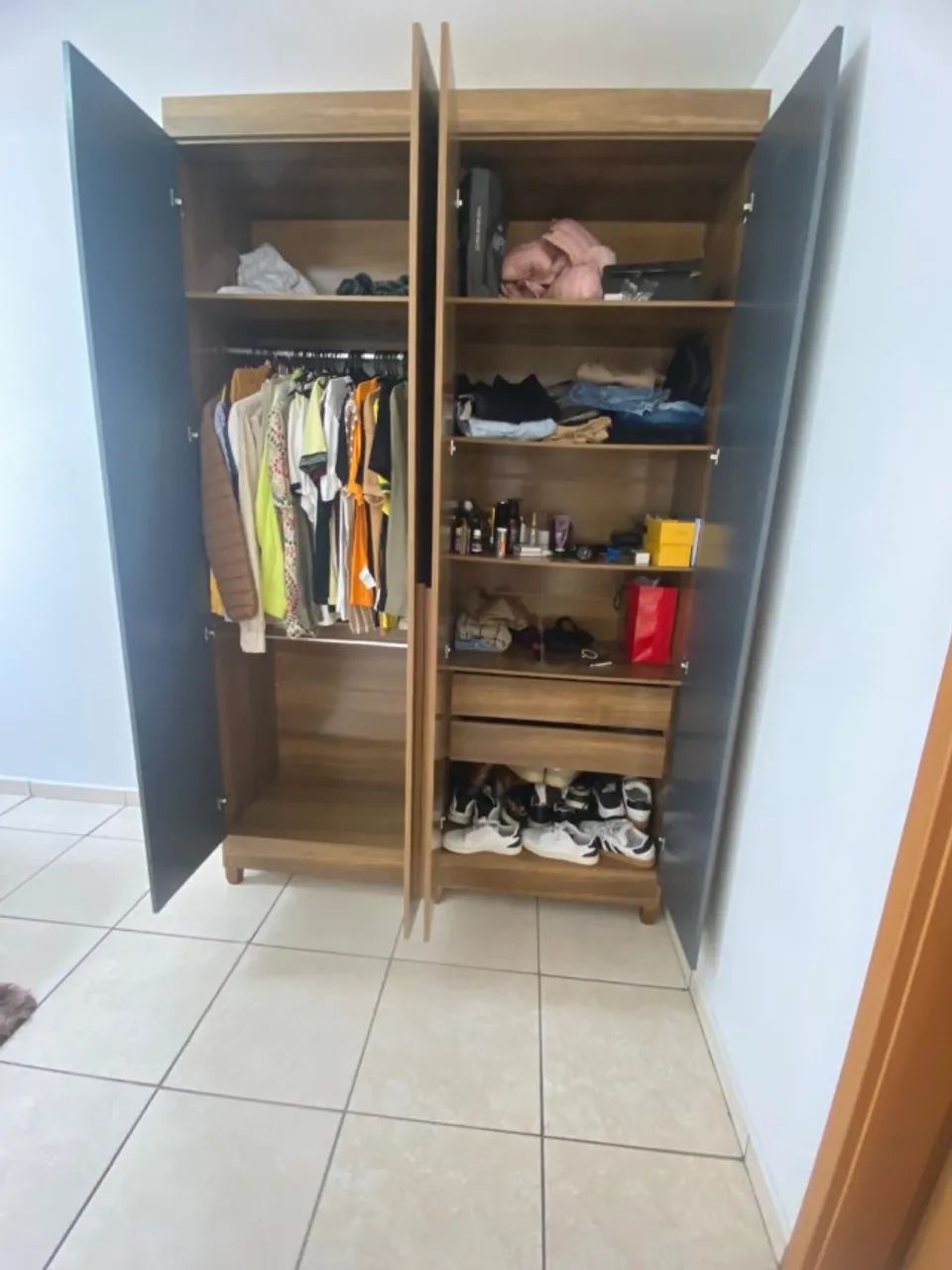 Guarda Roupa Solteirão Madeira - Foto 2