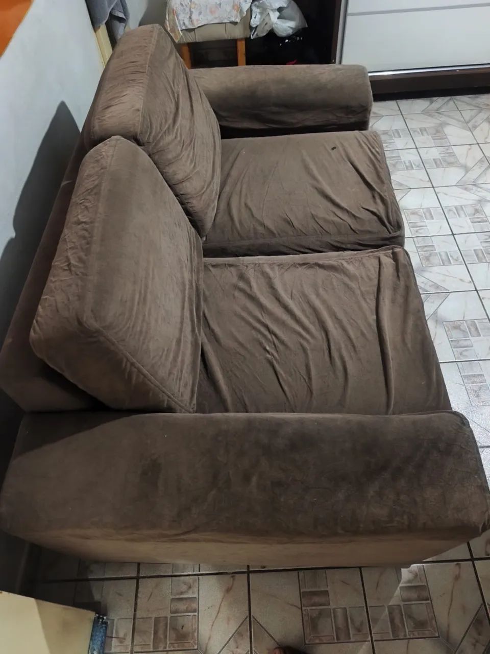 Sofá marrom
