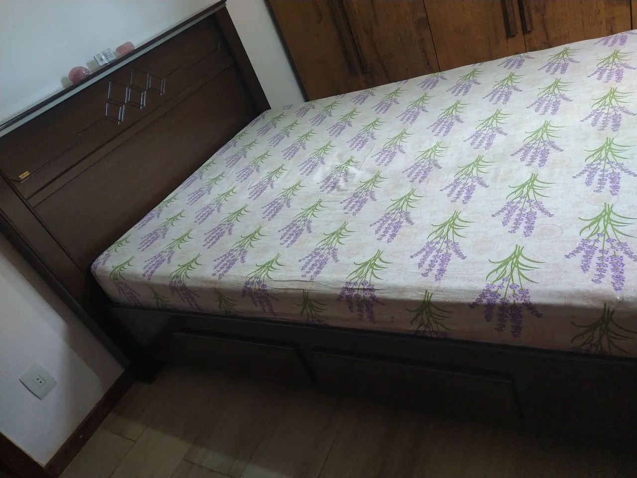 Vende-se cama de casal em excelente estado  - Foto 4