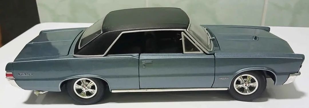 Miniatura 1/18 Pontiac GTO  - Foto 3