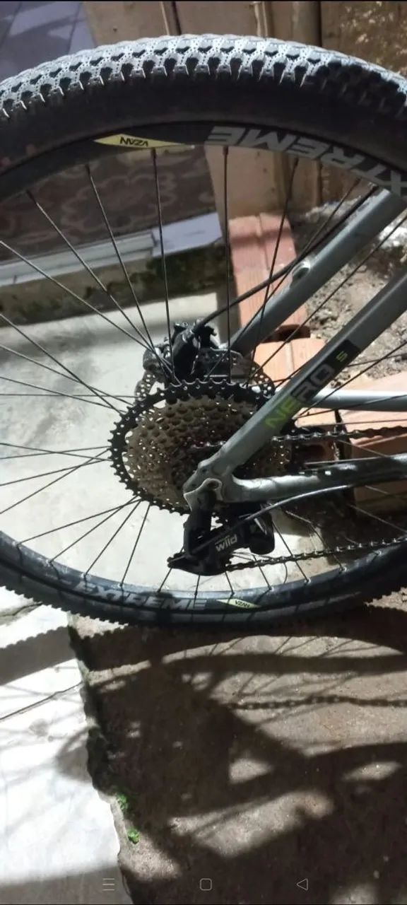 Vendo bicicleta Absolut Nero 5 aro 29  - Foto 2