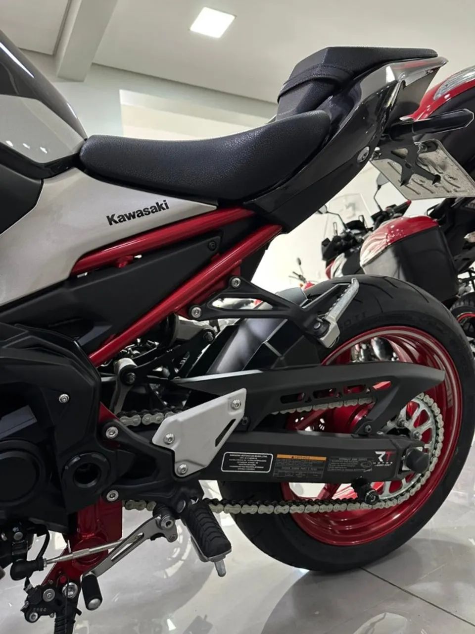 Kawasaki 900 2023 - 1471763845 | OLX