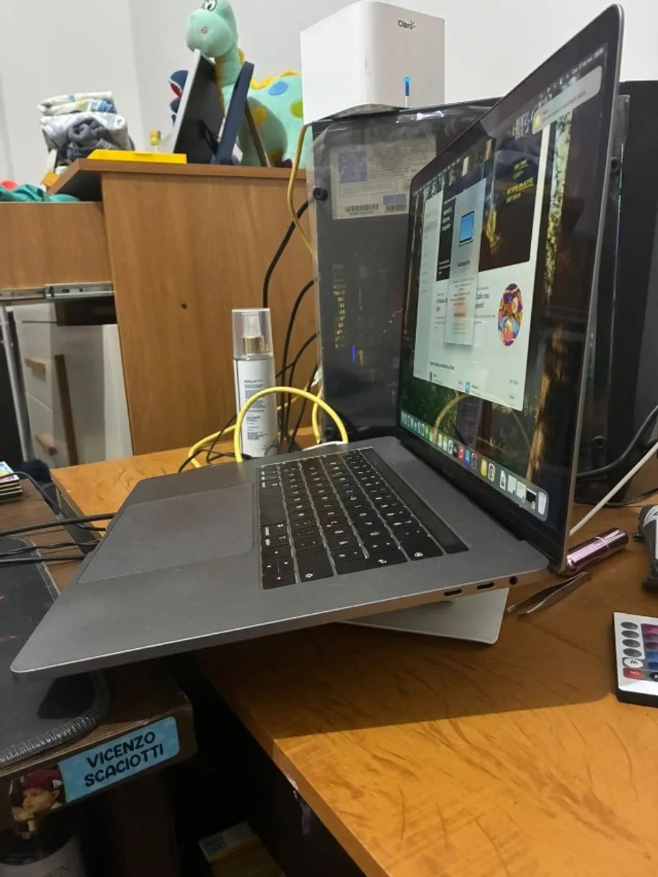 MacBook Pro 15? 2018 i7 16GB 512GB SSD Touch Bar - Notebooks