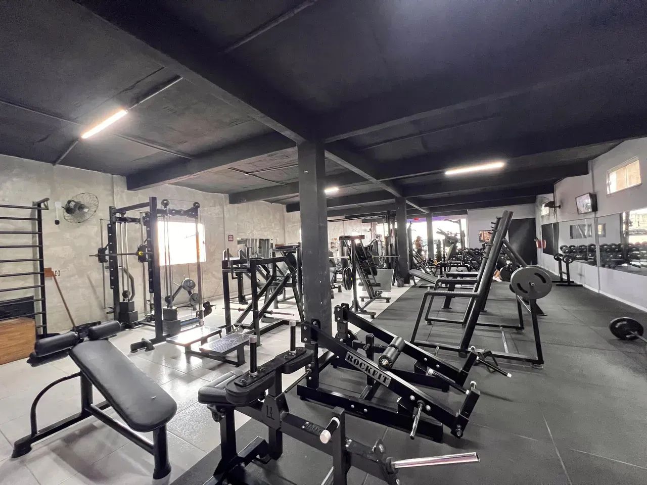 ACADEMIA À VENDA COM MAIS DE 830m², CLIENTELA FORMADA E OPERAÇÃO EM FUNCIONAMENTO - Foto 5