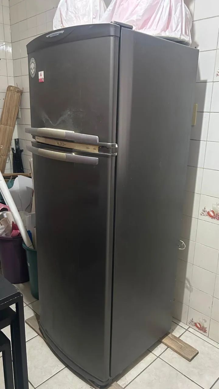 Geladeira Brastemp Frost Free 340 litros - Foto 2