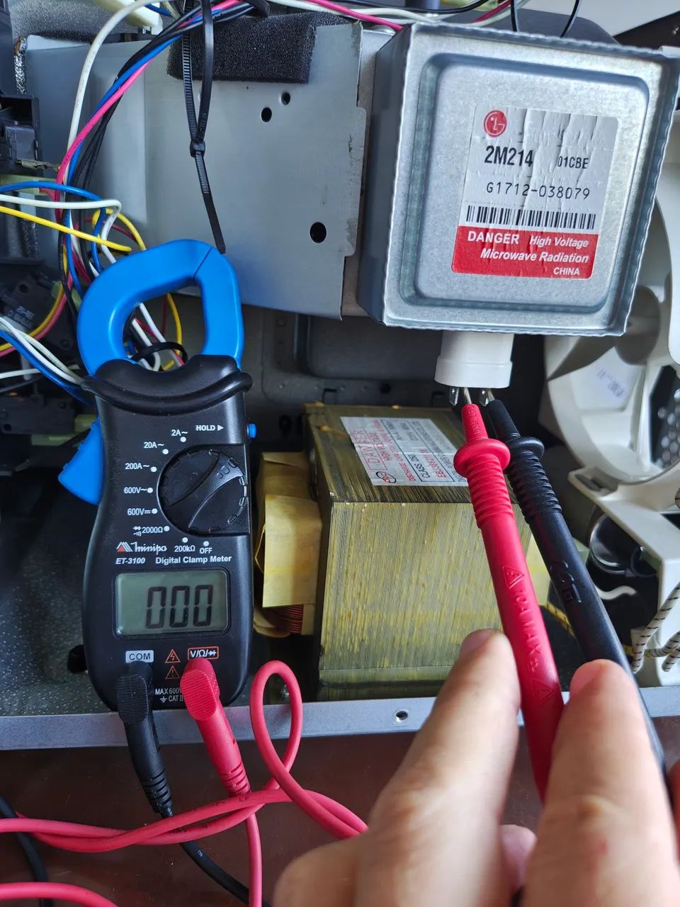 (SUCATA) Micro-ondas LG Modelo MS3052RA - Foto 5