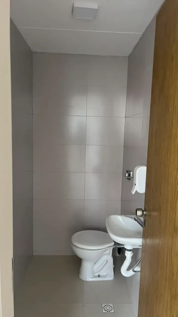 Alugo uma sala comercial no Edf. Max Center!! - Foto 5