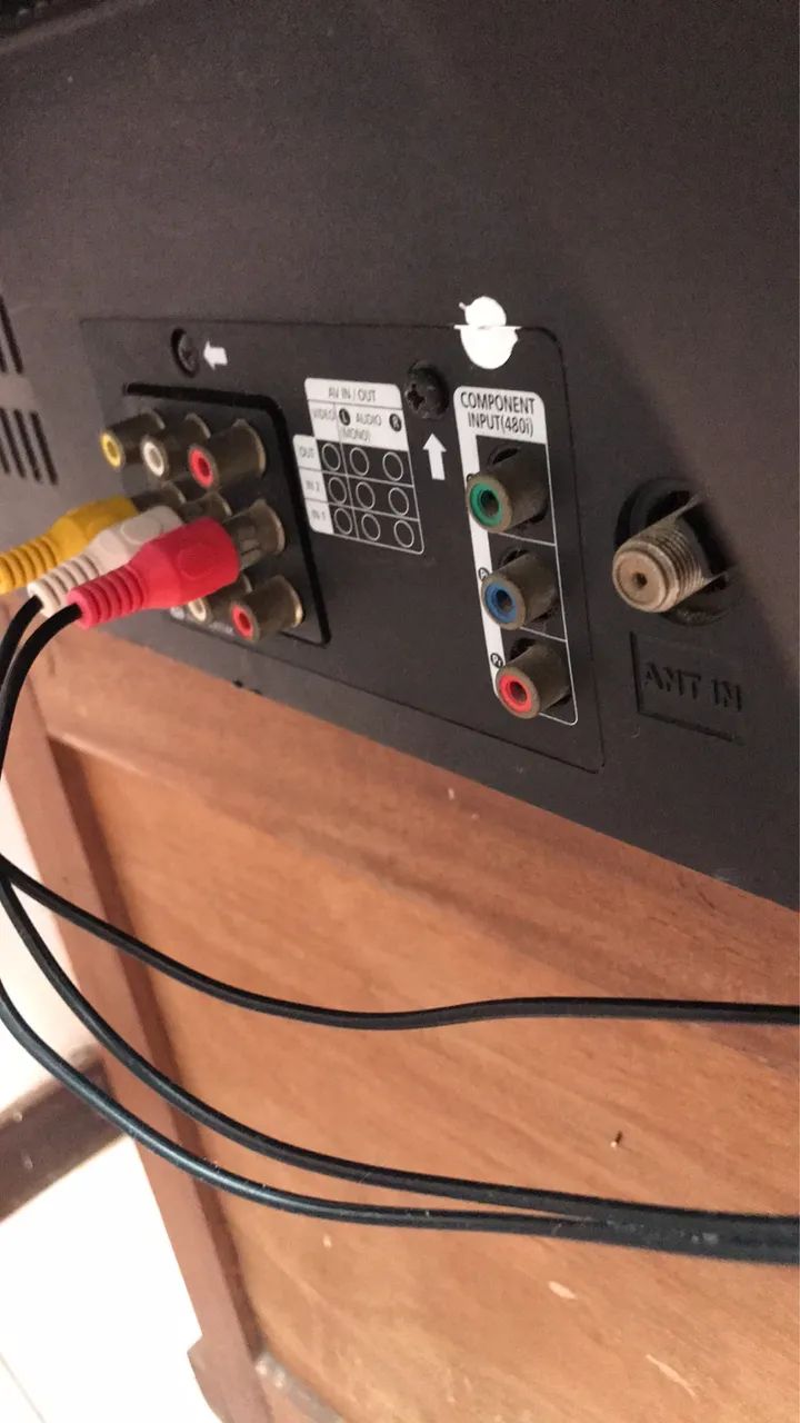 Vendo TV 29? com controle original  - Foto 3