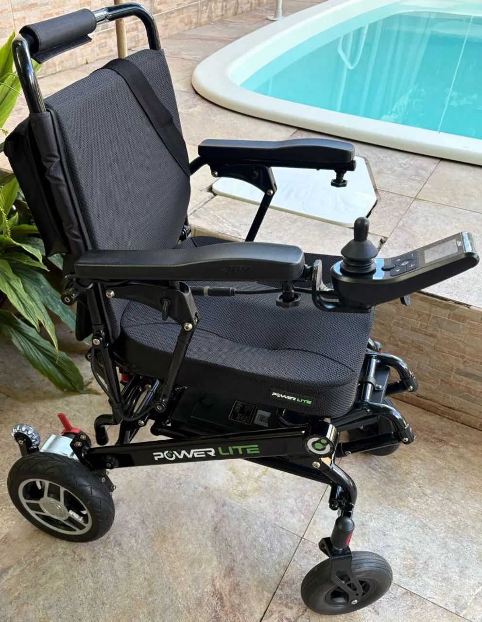 Cadeira de rodas elétrica Power Lite - Foto 3