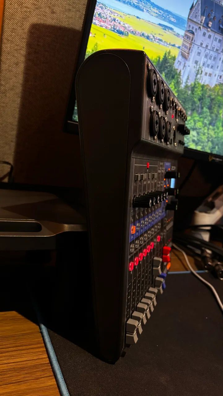 Mesa/interface Zoom l8 livetrack - Foto 3