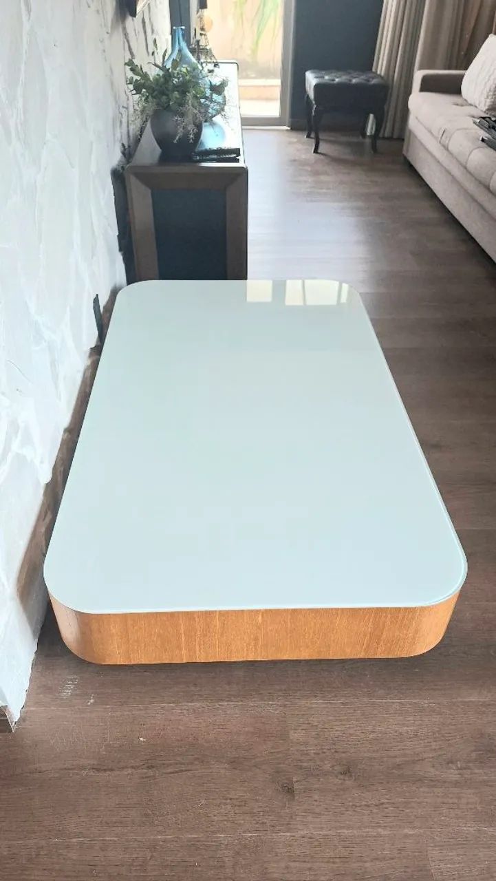 Mesa de centro grande 1,35 laqueada com vidro - Foto 5