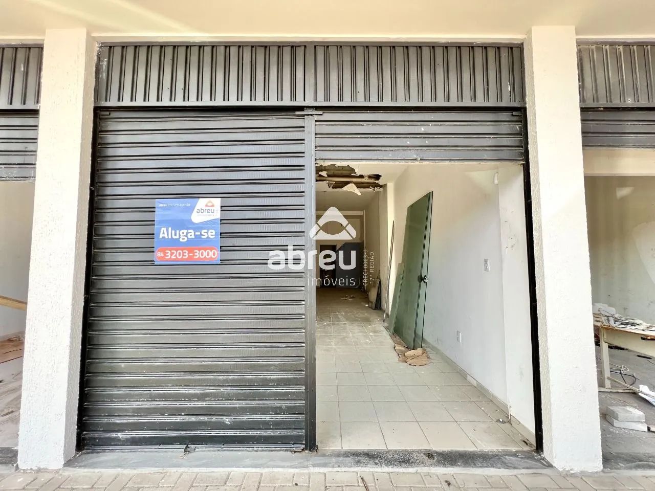 Excelente oportunidade de aluguel de uma loja (n°10), no Edificio Cecom, localizada na Ave - Foto 2