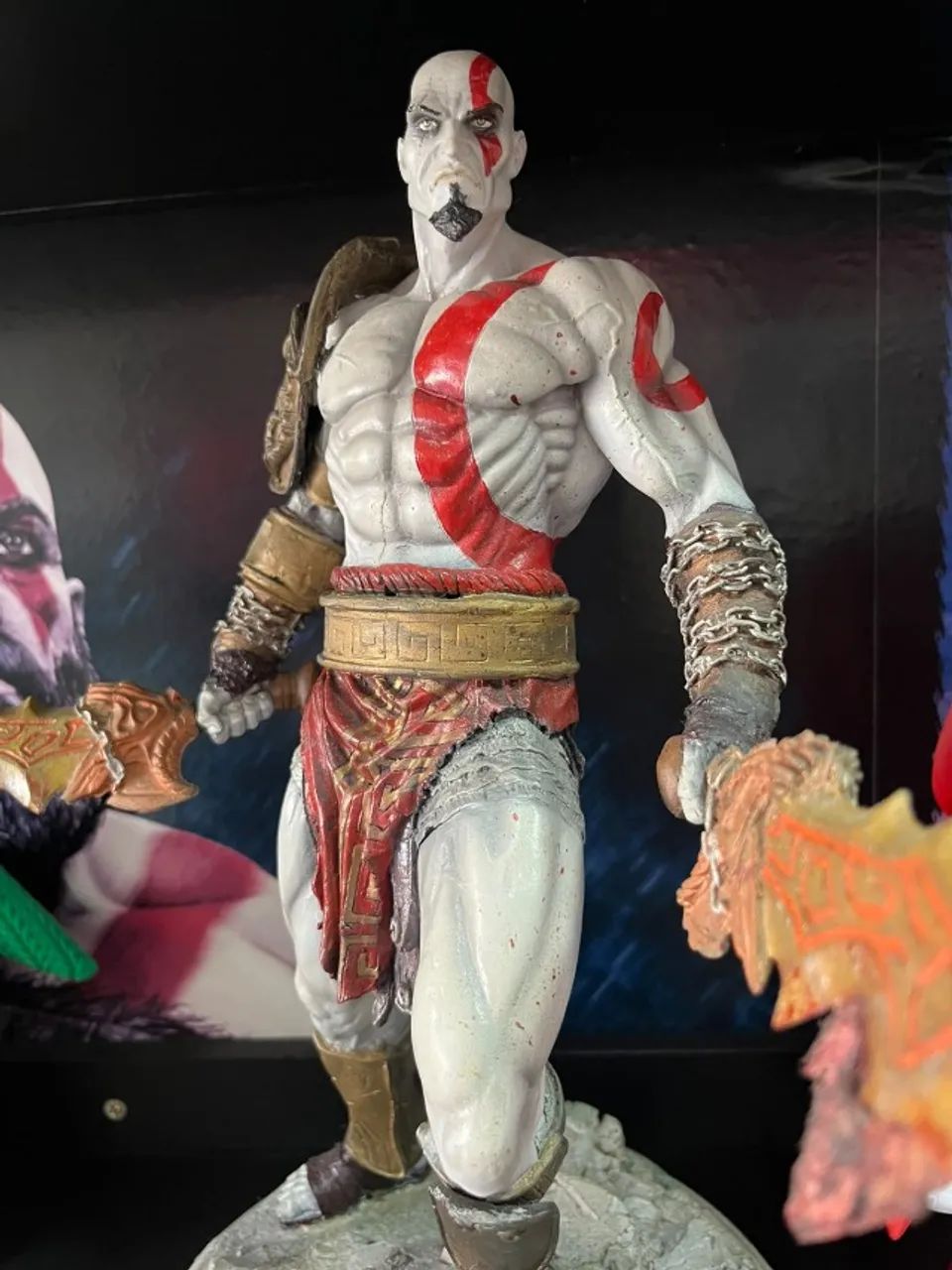 Kratos Estátua  - Foto 2