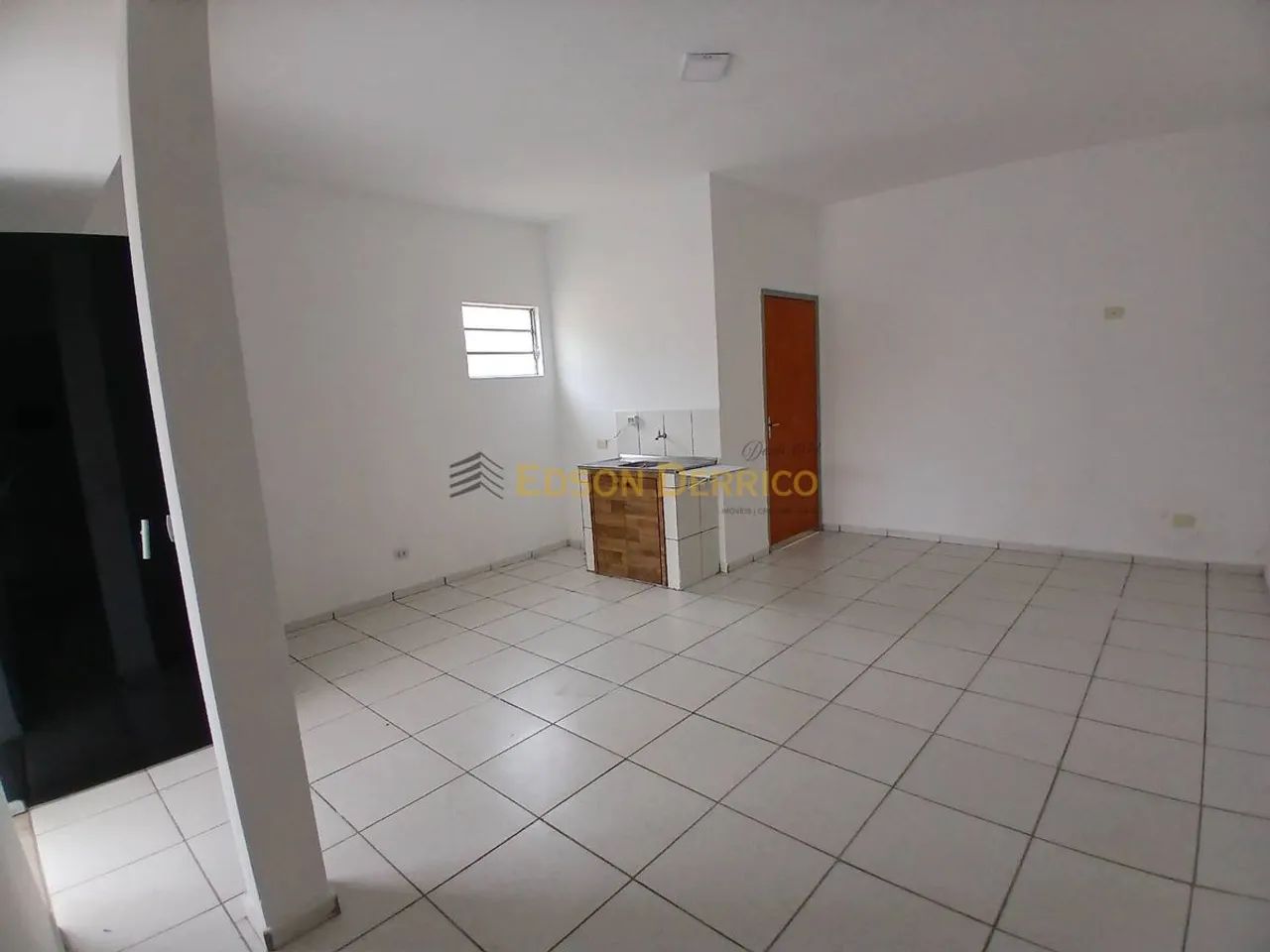 Kitnet com 1 Quarto para Locação, Campo Alegre - Pindamonhangaba