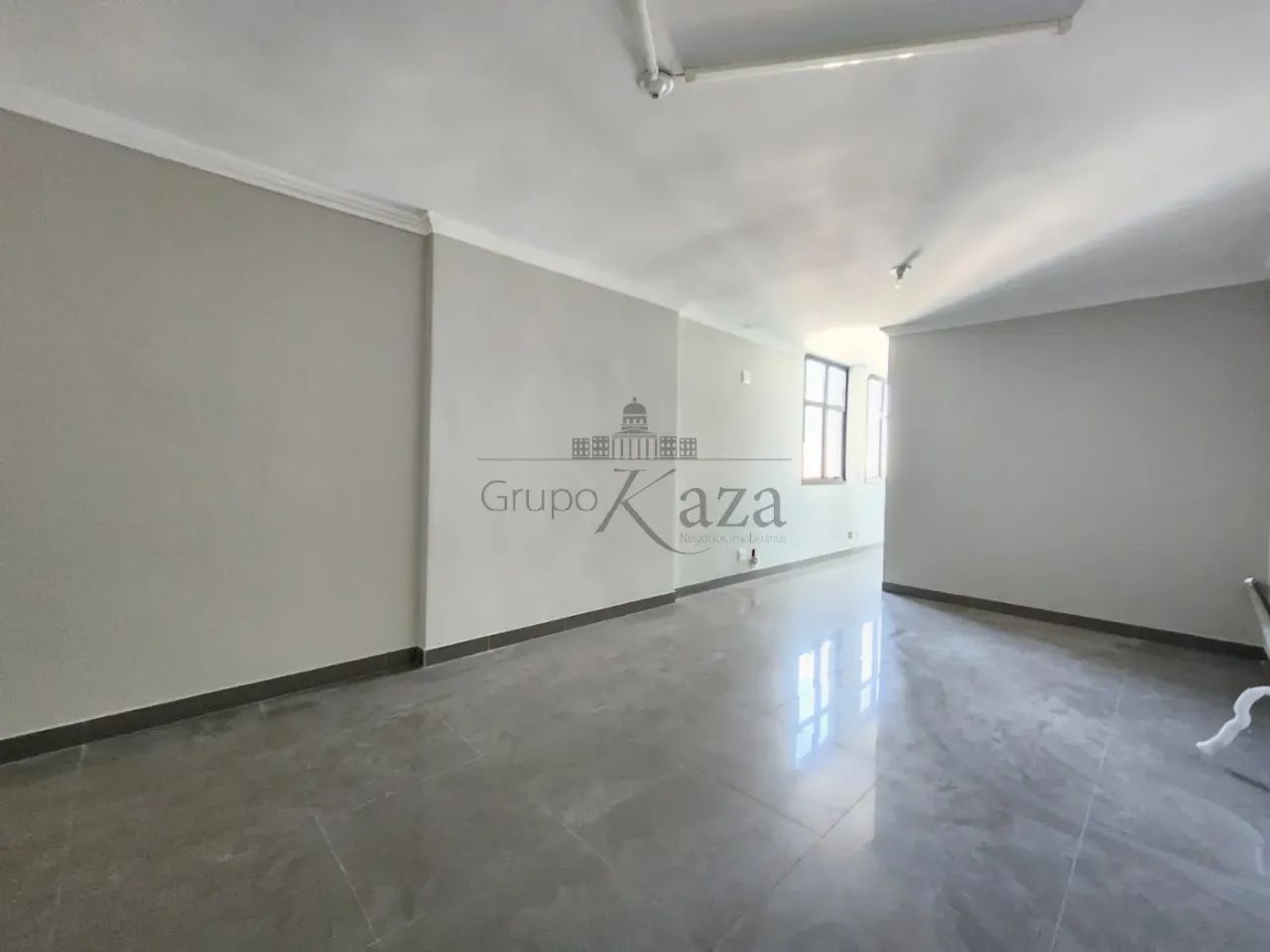 Sala Comercial - Centro - Espaço Empresarial Sky II - 57m².