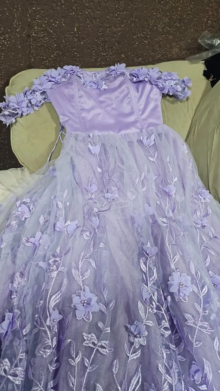? Vestido de Debutante / Festa Lilás ? Bordado Floral 3D - Foto 4