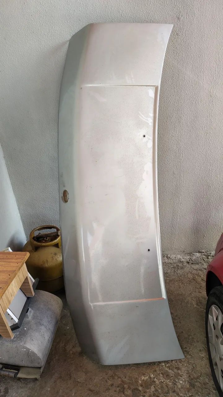 Capô do MB 710