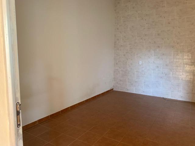DA vendo uma linda casa em Itaúna no bairro Santanense,excelente localização - Foto 6
