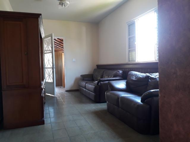 Grande Casa no Coração de Nova Iguaçu - Foto 2