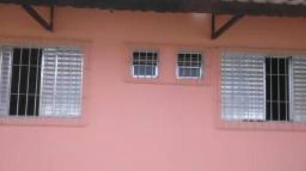Aluga-se Vende ou Troca casa em itanháem (Jardim coronel)