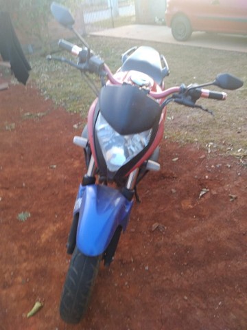 VENDO CB 300 TOP DE MECÂNICA
