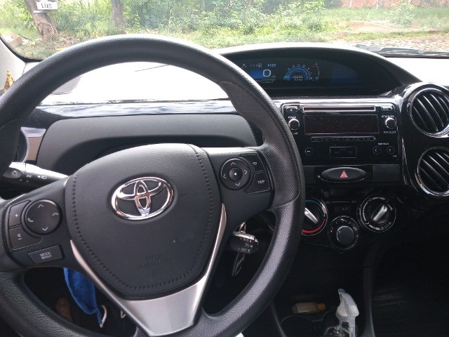 COROLA ETIOS SEDAN XS 1.5 AUTOMÁTICO/COMPLETO/COM 47.000KM 2018/NOVO!!!