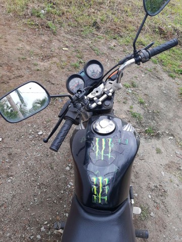 TITAN 150 ES