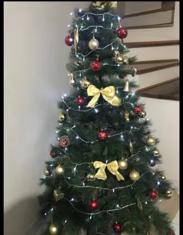 Árvore de Natal Verde 540 Galhos Tam. 1,80m