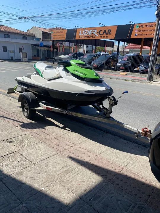 Jet Ski Sea-Doo gti 130- Branco e Verde